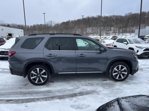 2024 Honda Pilot Touring