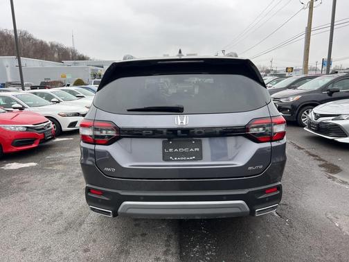 2023 Honda Pilot Elite