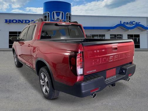 Radiant Red Metallic II 2026 Honda Ridgeline RTL