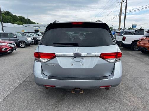 Silver 2016 Honda Odyssey EX-L