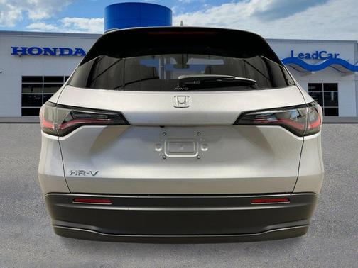 Solar Silver Metallic 2027 Honda HR-V LX