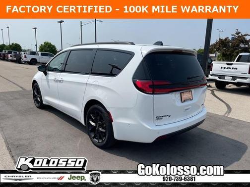 2024 Chrysler Pacifica Touring-L