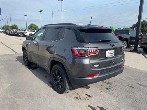 2023 Jeep Compass Altitude