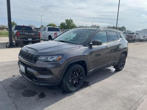 2023 Jeep Compass Altitude