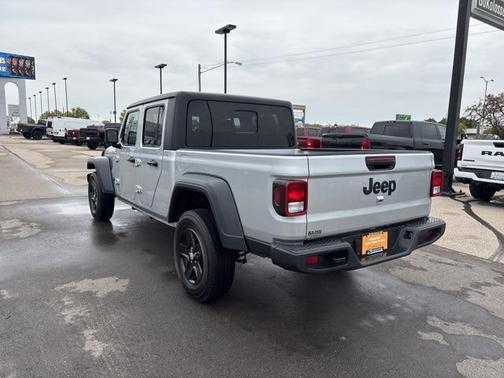 2023 Jeep Gladiator Sport