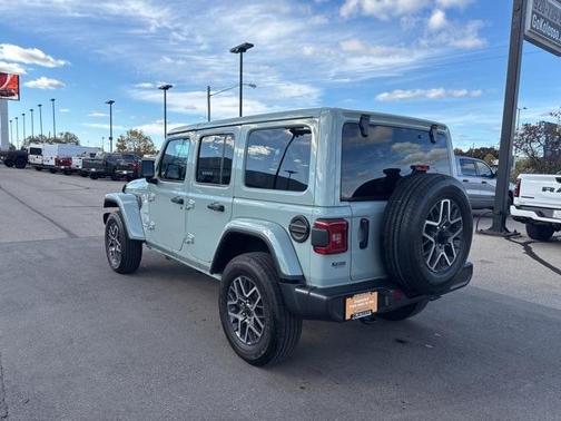 2024 Jeep Wrangler Sahara