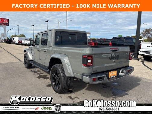 2023 Jeep Gladiator Overland