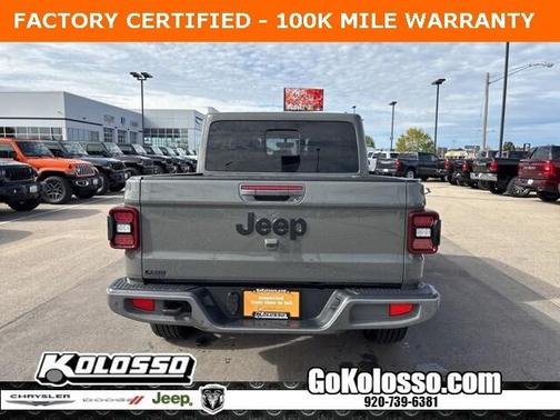 2023 Jeep Gladiator Overland