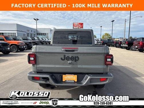 2023 Jeep Gladiator Overland