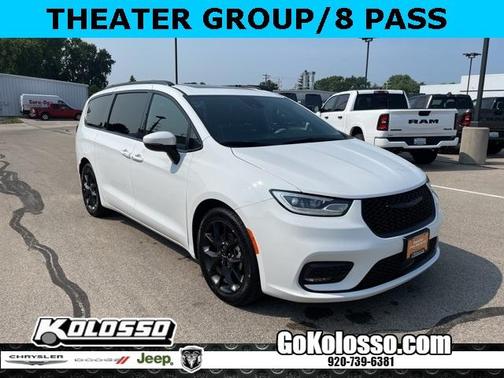 2023 Chrysler Pacifica Touring-L