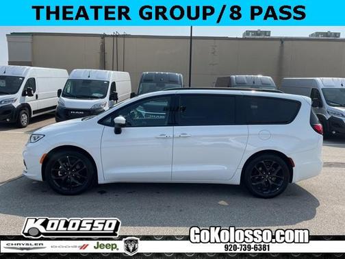 2023 Chrysler Pacifica Touring-L