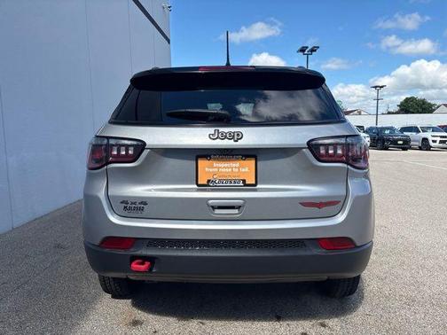 Billet Silver Metallic Clearcoat 2023 Jeep Compass Trailhawk