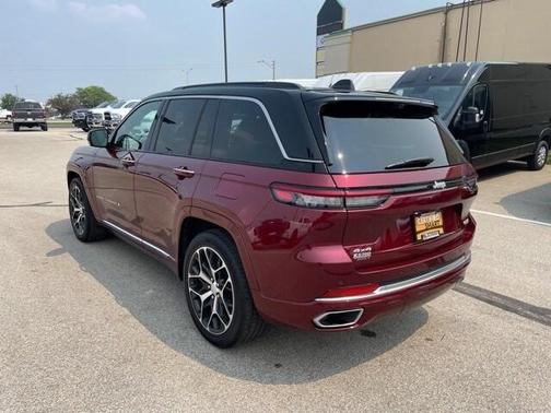2024 Jeep Grand Cherokee Summit