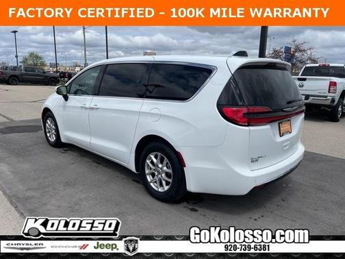 2023 Chrysler Pacifica Touring-L