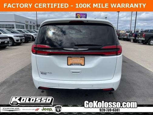 2023 Chrysler Pacifica Touring-L