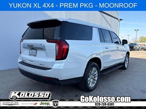 White Frost Tri-Coat 2022 GMC Yukon XL SLT