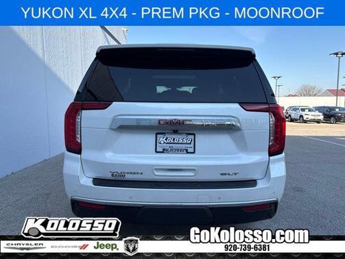 White Frost Tri-Coat 2022 GMC Yukon XL SLT