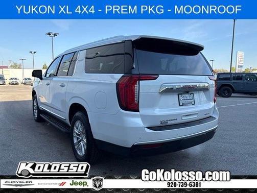 White Frost Tri-Coat 2022 GMC Yukon XL SLT