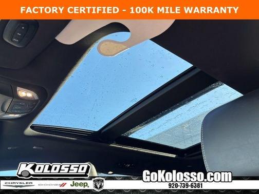 Bright White Clearcoat 2025 Chrysler Pacifica Limited