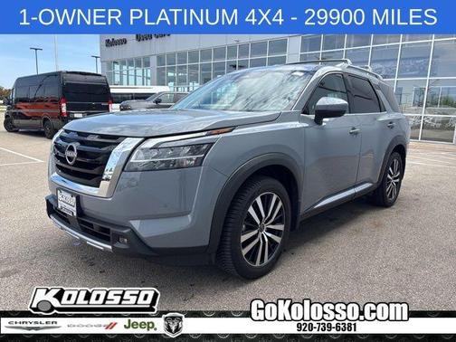 Boulder Gray Pearl 2023 Nissan Pathfinder Platinum