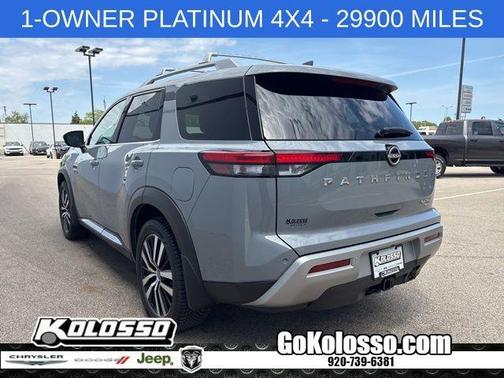 Boulder Gray Pearl 2023 Nissan Pathfinder Platinum