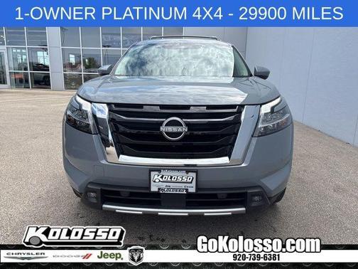 Boulder Gray Pearl 2023 Nissan Pathfinder Platinum