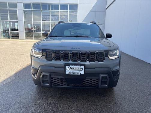 Sting Gray Clearcoat 2026 Jeep Cherokee LAREDO/LIMITED