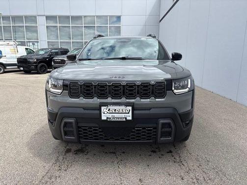 Sting Gray Clearcoat 2026 Jeep Cherokee LAREDO/LIMITED