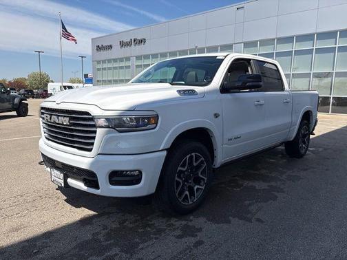 Bright White Clearcoat 2026 RAM 1500 Laramie