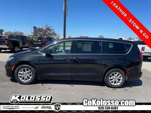 2024 Chrysler Pacifica Touring-L