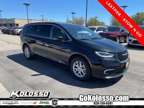 2024 Chrysler Pacifica Touring-L