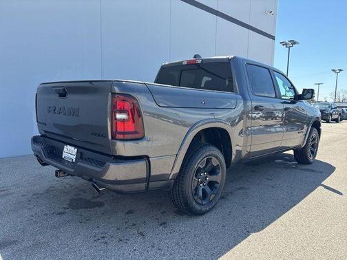 Granite Crystal Clearcoat Metallic 2026 RAM 1500 Big Horn/Lone Star
