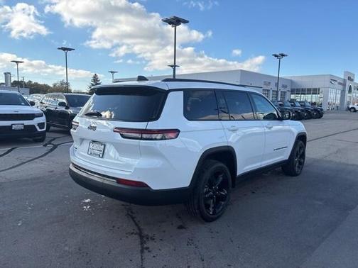 2025 Jeep Grand Cherokee L Laredo