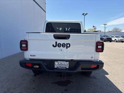 Bright White Clearcoat 2026 Jeep Gladiator 85th Anniversary Edition