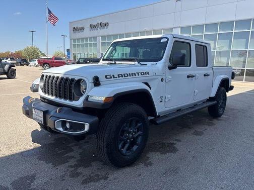 Bright White Clearcoat 2026 Jeep Gladiator 85th Anniversary Edition