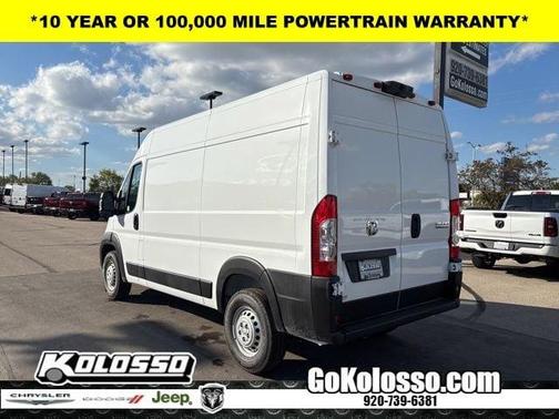 Bright White Clearcoat 2026 RAM ProMaster 2500 High Roof