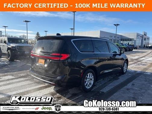 2024 Chrysler Pacifica Touring-L