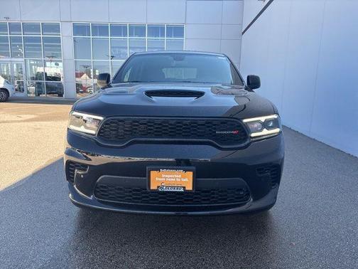 DB Black Crystal Clearcoat 2026 Dodge Durango GT HEMI V8