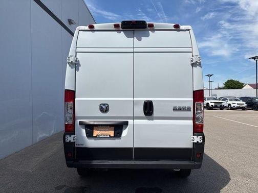 Bright White Clearcoat 2025 RAM ProMaster 3500 High Roof