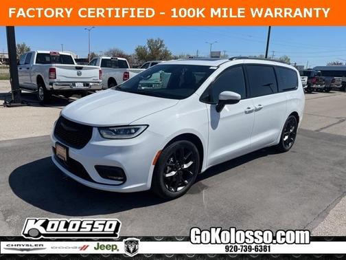 2023 Chrysler Pacifica Touring-L