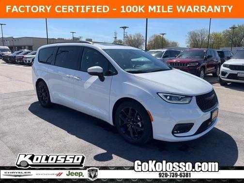 2023 Chrysler Pacifica Touring-L