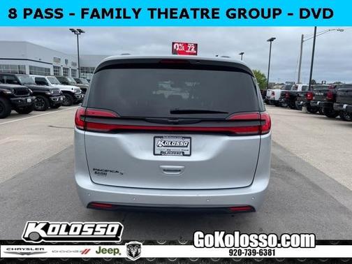 2023 Chrysler Pacifica Touring-L