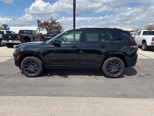 2025 Jeep Grand Cherokee Summit