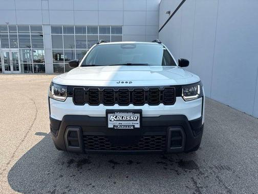 Bright White Clearcoat 2026 Jeep Cherokee Base