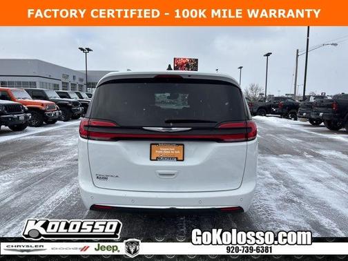 2024 Chrysler Pacifica Touring-L