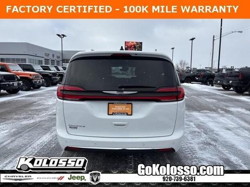 2024 Chrysler Pacifica Touring-L