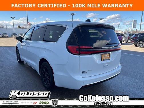 2024 Chrysler Pacifica Touring-L