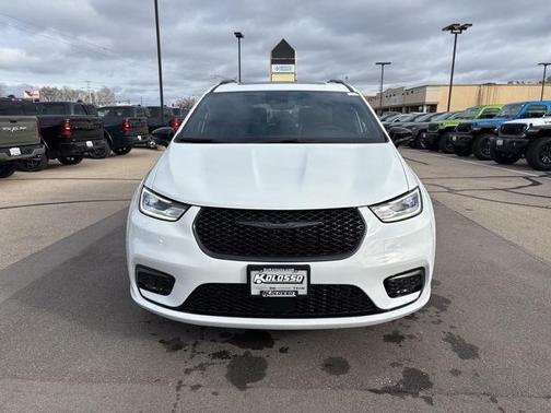 2026 Chrysler Pacifica Limited