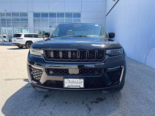 Diamond Black 2026 Jeep Grand Cherokee Summit