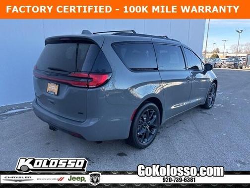 2021 Chrysler Pacifica Touring-L